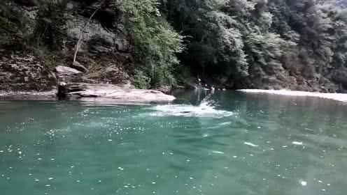 岐王宅里寻常见全诗游戏画面