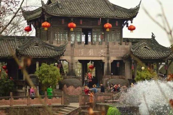 小萌妹的甜美装扮